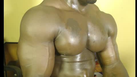 musclegod23 online show from February 27, 2025, 3:04 am