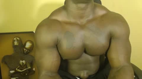 musclegod23 online show from March 11, 2025, 1:16 am