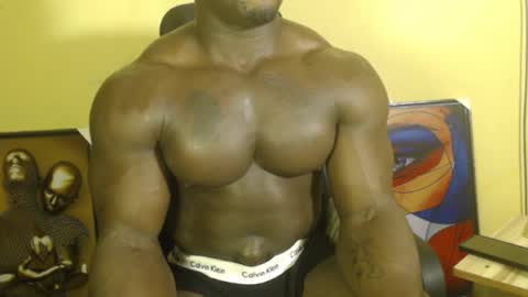 musclegod23 online show from March 12, 2025, 12:26 pm