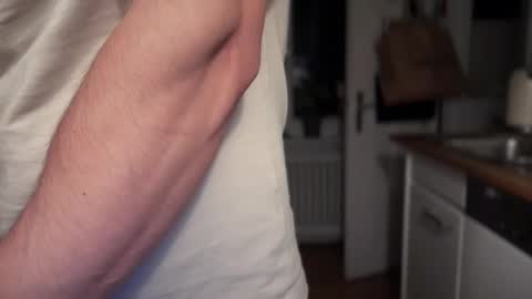 musclehair3 online show from December 14, 2025, 5:07 pm