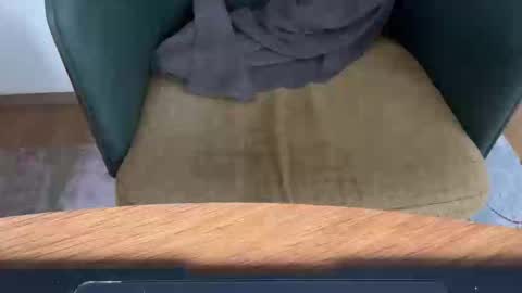 Snapshot of musclehair3 chatting on May 11, 2026, 7:47 am musclehair3 online show from May 11, 2026, 7:47 am