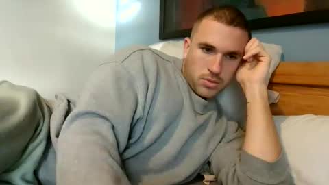 muscleshow00 online show from January 11, 2026, 8:41 am