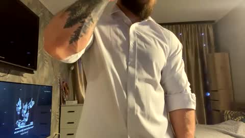 muscularjuggler online show from February 20, 2026, 4:29 pm