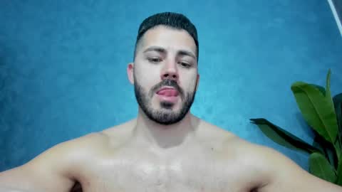 muscularmaster onlyfans online show from March 9, 2025, 9:57 pm