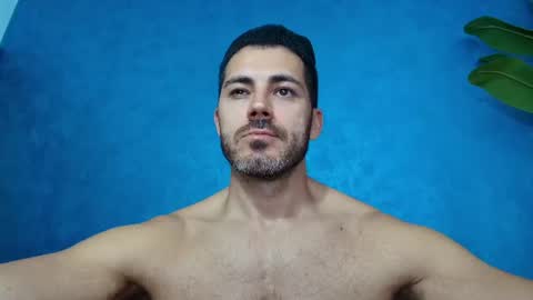 muscularmaster onlyfans online show from June 17, 2026, 9:38 pm