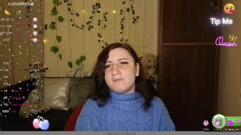 Snapshot of muse_kitty_jenia chatting on May 14, 2026, 5:53 pm Jenya online show from May 14, 2026, 5:53 pm