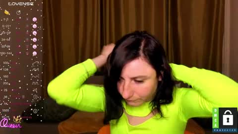 Snapshot of muse_kitty_jenia chatting on June 3, 2026, 2:33 pm Jenya online show from June 3, 2026, 2:33 pm