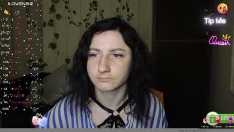 Snapshot of muse_kitty_jenia chatting on June 18, 2026, 5:19 am Jenya online show from June 18, 2026, 5:19 am