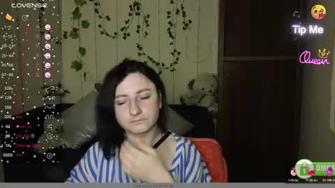 Snapshot of muse_kitty_jenia chatting on June 18, 2026, 9:14 am Jenya online show from June 18, 2026, 9:14 am
