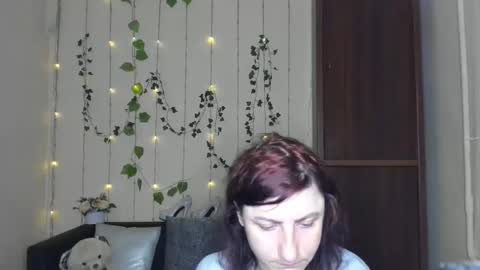 Jeneva online show from April 26, 2026, 5:21 pm
