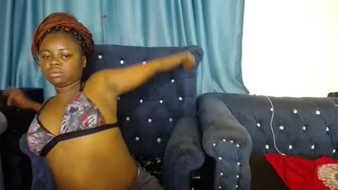 Milly online show from February 8, 2026, 1:42 am