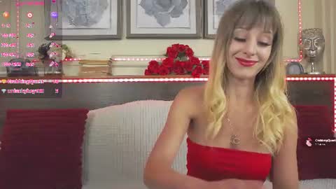Luna  online show from July 12, 2026, 7:27 pm