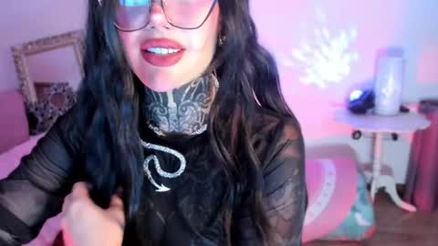 Snapshot of musedreams chatting on February 15, 2025, 1:10 am blackmuse online show from February 15, 2025, 1:10 am