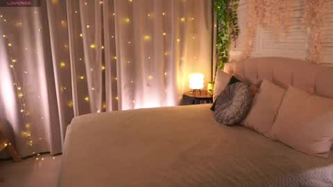 Luna online show from March 17, 2026, 7:33 am