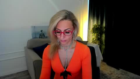 Diana online show from May 19, 2026, 12:00 pm
