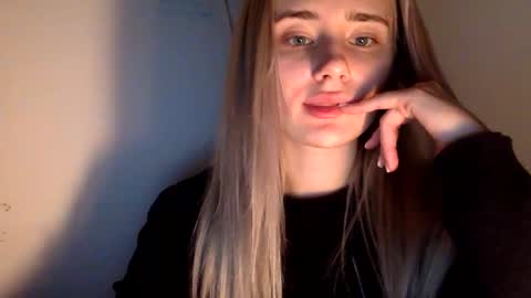 musescorner online show from March 5, 2026, 5:09 pm