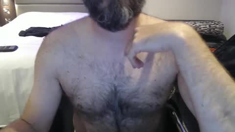 Snapshot of mushman87 chatting on October 1, 2025, 5:19 pm Mushman online show from October 1, 2025, 5:19 pm