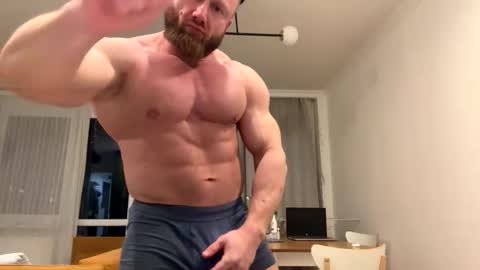Snapshot of musscle_king chatting on March 27, 2026, 9:03 pm Artemius online show from March 27, 2026, 9:03 pm