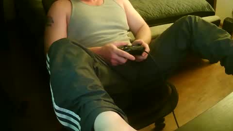 Snapshot of mustenjoyhead79 chatting on November 27, 2025, 2:13 am mustenjoyhead79 online show from November 27, 2025, 2:13 am