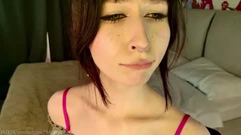 Snapshot of mutedmood_ chatting on June 18, 2026, 1:04 pm mutedmood_ online show from June 18, 2026, 1:04 pm