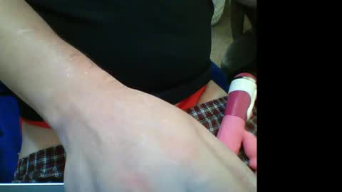 Snapshot of muzicdaddy4200 chatting on October 18, 2025, 5:21 am SubDaddy420 online show from October 18, 2025, 5:21 am