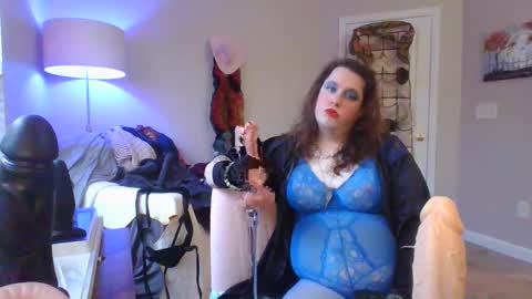 Snapshot of mxsissycharlotte chatting on December 9, 2024, 8:23 pm Mx Charlotte online show from December 9, 2024, 8:23 pm