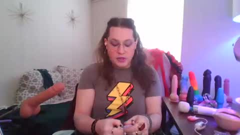 Snapshot of mxsissycharlotte chatting on May 7, 2026, 4:23 pm Mx Charlotte online show from May 7, 2026, 4:23 pm