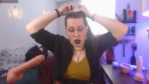 Snapshot of mxsissycharlotte chatting on May 26, 2026, 5:20 pm Mx Charlotte online show from May 26, 2026, 5:20 pm