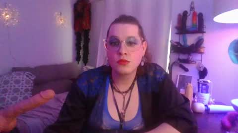Snapshot of mxsissycharlotte chatting on July 21, 2026, 6:32 pm Mx Charlotte online show from July 21, 2026, 6:32 pm
