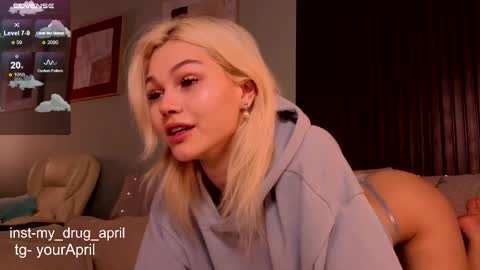 April online show from October 7, 2025, 4:20 am