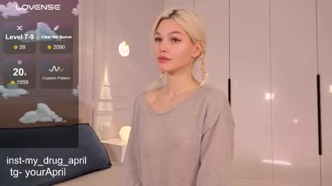 April online show from November 20, 2025, 8:14 am