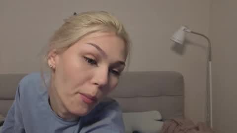 April online show from March 5, 2026, 8:16 pm