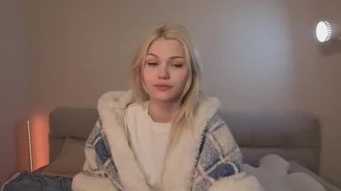 April online show from March 9, 2026, 7:29 pm