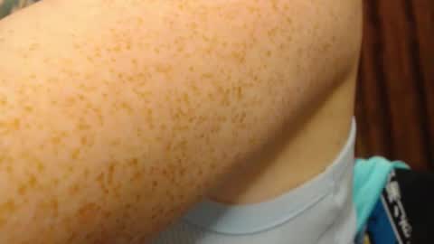     sara      i know you love me xoxox     online show from January 13, 2026, 6:18 am