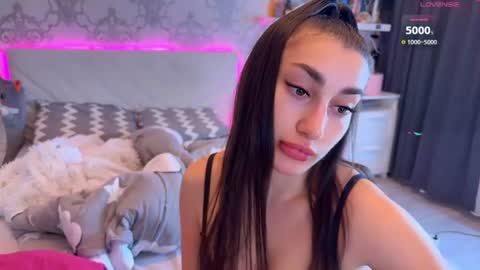Naomi online show from July 6, 2026, 6:54 pm
