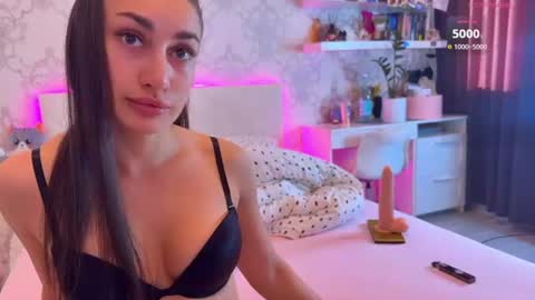 Naomi online show from July 19, 2026, 3:16 pm