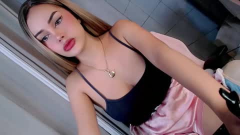 Snapshot of my_other_half chatting on October 25, 2025, 6:10 am Serena online show from October 25, 2025, 6:10 am