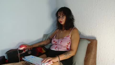 myamillor online show from March 4, 2026, 8:26 pm