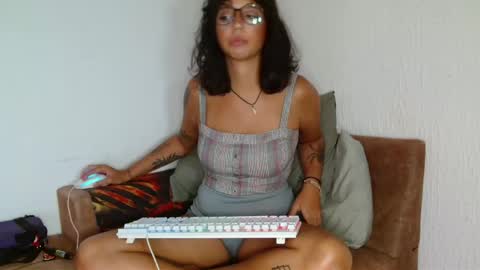 Snapshot of myamillor chatting on March 24, 2026, 9:20 pm myamillor online show from March 24, 2026, 9:20 pm
