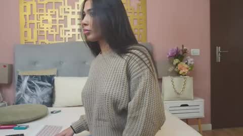 Snapshot of myamuse chatting on November 25, 2025, 8:03 am MyaMuse online show from November 25, 2025, 8:03 am