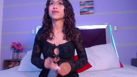 Snapshot of myathtylerth chatting on May 15, 2026, 7:32 pm Mya online show from May 15, 2026, 7:32 pm