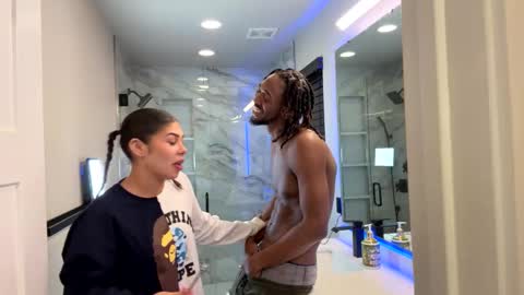 Snapshot of mycreamydreams chatting on January 29, 2025, 1:05 am mycreamydreams online show from January 29, 2025, 1:05 am