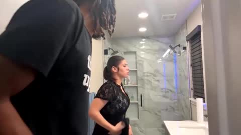 Snapshot of mycreamydreams chatting on January 31, 2025, 1:54 am mycreamydreams online show from January 31, 2025, 1:54 am