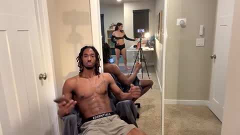 Snapshot of mycreamydreams chatting on February 10, 2025, 3:03 am mycreamydreams online show from February 10, 2025, 3:03 am