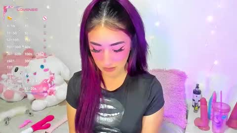 Snapshot of myeong_ chatting on October 8, 2025, 10:18 pm online show from October 8, 2025, 10:18 pm