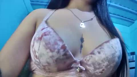 myhoney_hot online show from October 28, 2025, 2:15 am