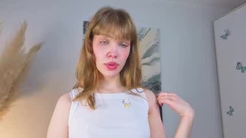 Snapshot of myismira chatting on October 26, 2025, 4:07 am Mira online show from October 26, 2025, 4:07 am