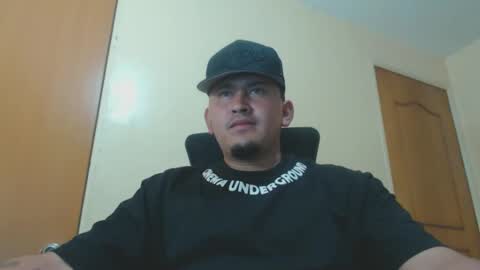 myke_andrade online show from January 17, 2025, 3:45 am