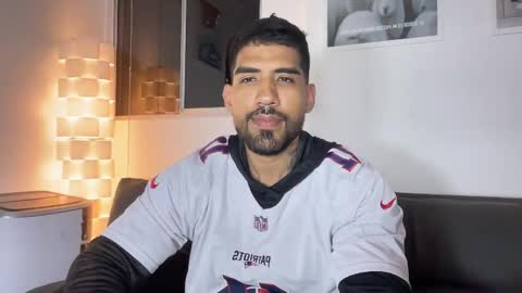 Myke esthetic online show from February 15, 2026, 7:51 am