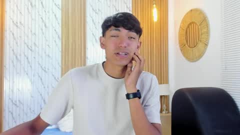 Snapshot of myke_tucker chatting on May 29, 2026, 1:09 pm Myke online show from May 29, 2026, 1:09 pm